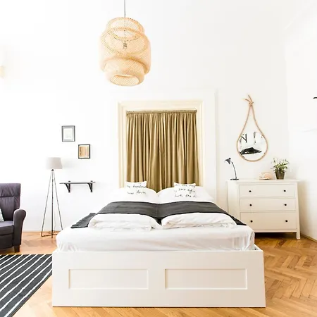 Apartment Friday Songs Prague